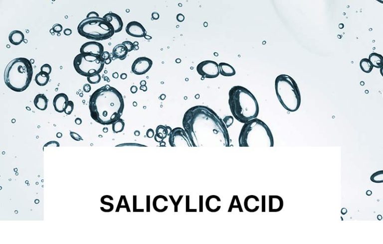 Ka veti dermopastruese dhe ndihmon në eliminimin e papastërtive dhe në zvogëlimin e dukshmërisë së poreve.